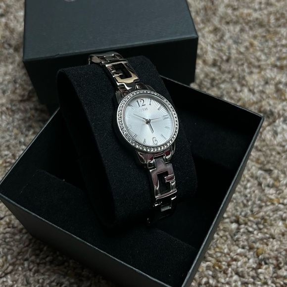 Guess watch for women - Picture 2 of 4